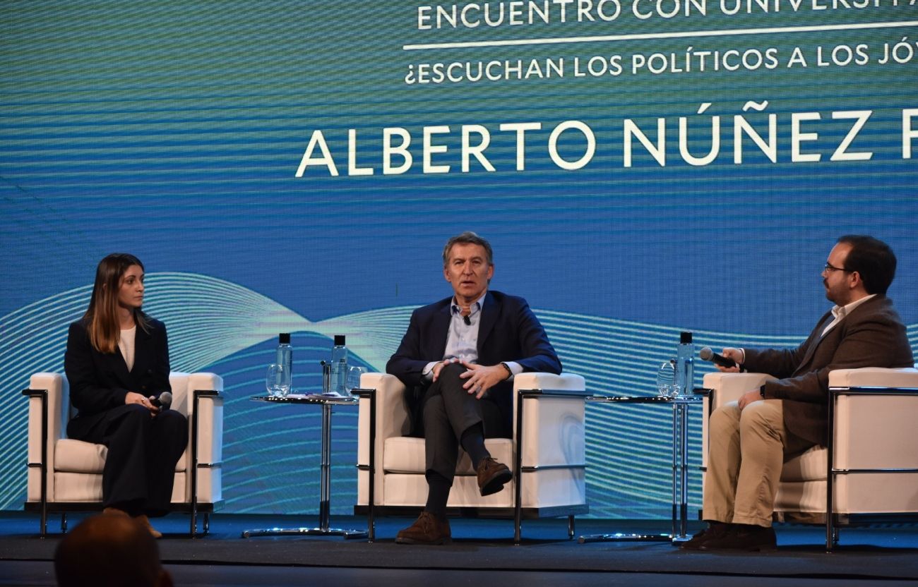 Encuentro de opositores con Alberto Núñez Feijoo